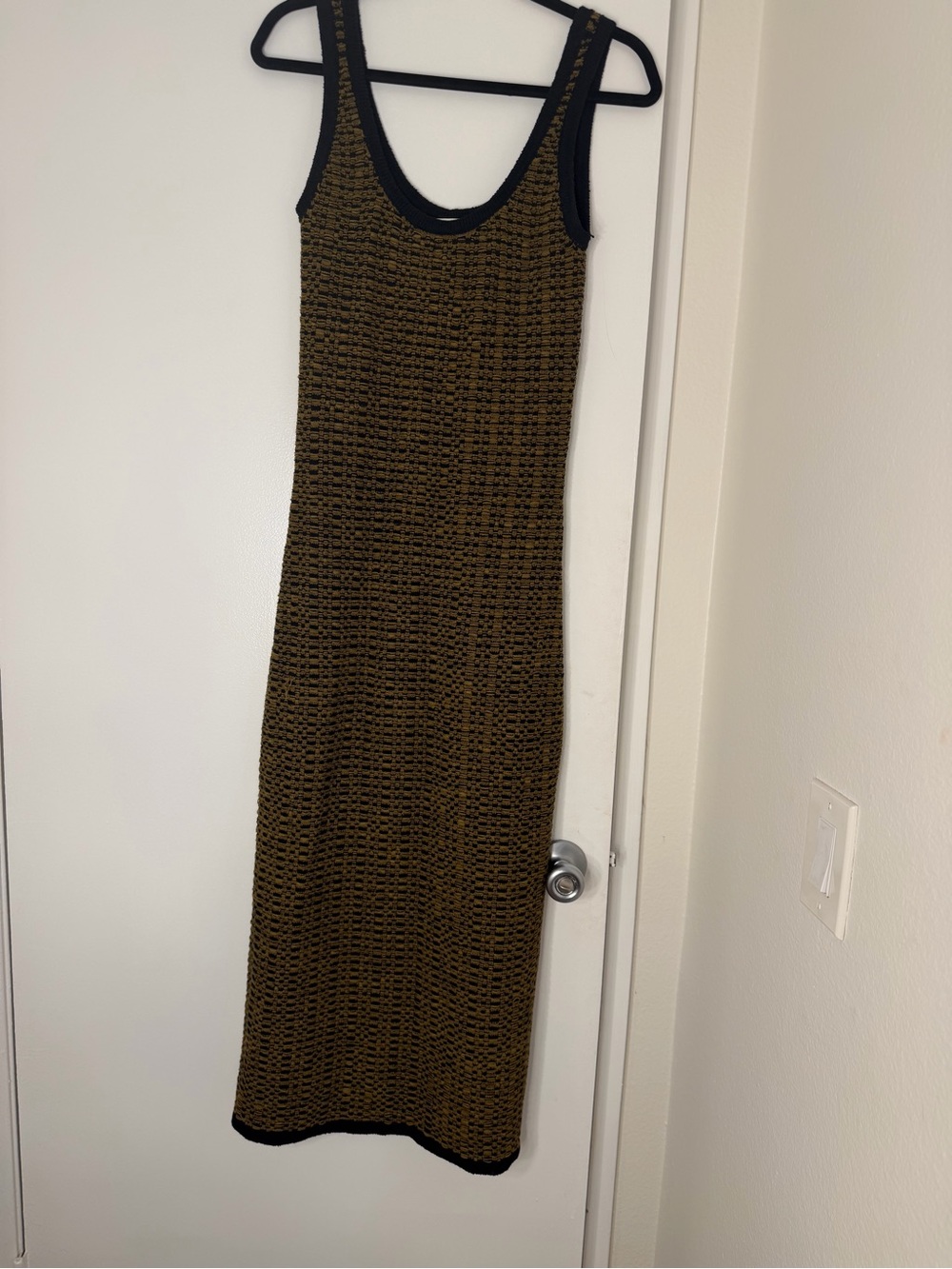Who What Wear Black-Trim Gold Knit Maxi Dress